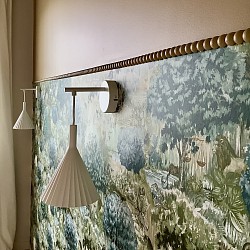 Aménagement chambre - Papier-peint - luminaires - colorimétrie - moulures perlées